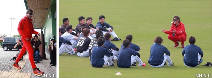 視察中の新庄監督01