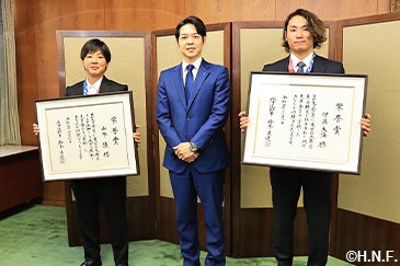 贈呈式の様子01