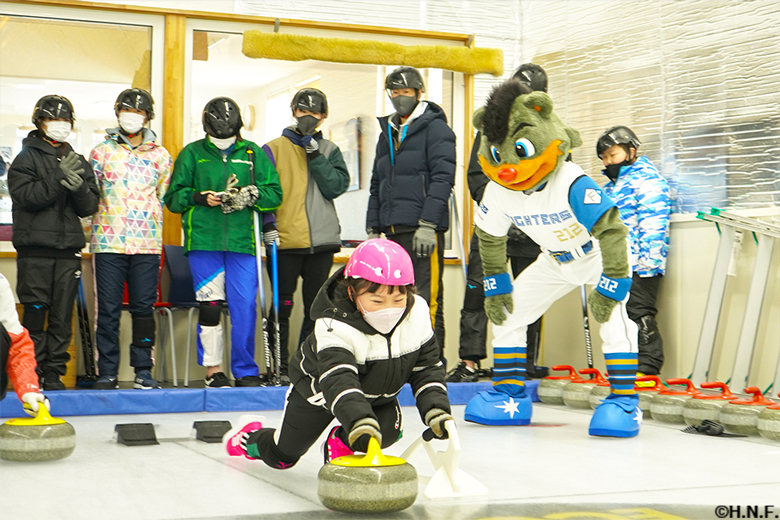 B・Bとウィンタースポーツを楽しむ様子②