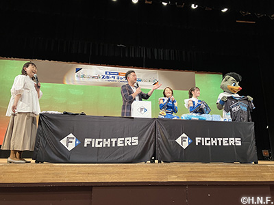ファイターズ×セイコーマート スポーツキャラバン07