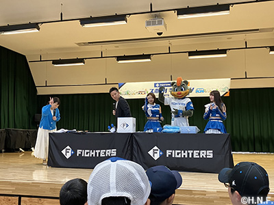 ファイターズ×セイコーマート スポーツキャラバン08