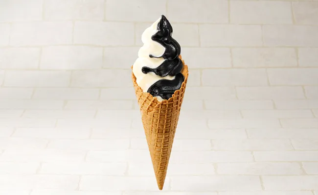ブラックソフトクリーム