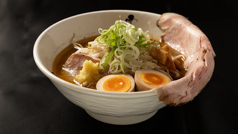 特盛レアチャーシュー　札幌味噌ラーメン