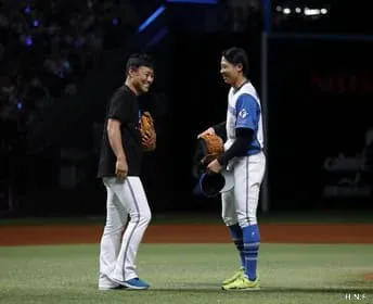 引退セレモニー 4枚目を表示