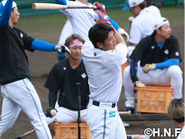 野村選手