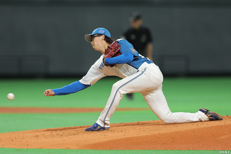 先発の鈴木投手