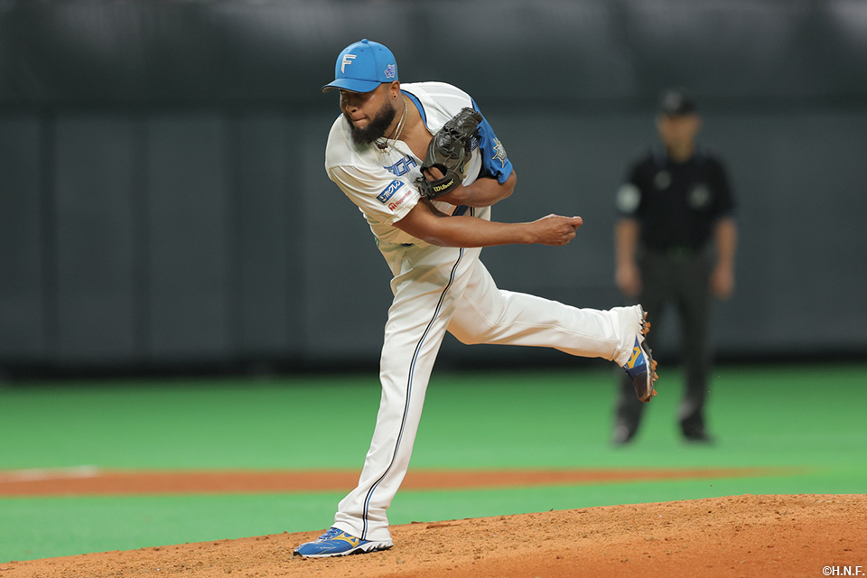 7回、三番手のロドリゲス投手