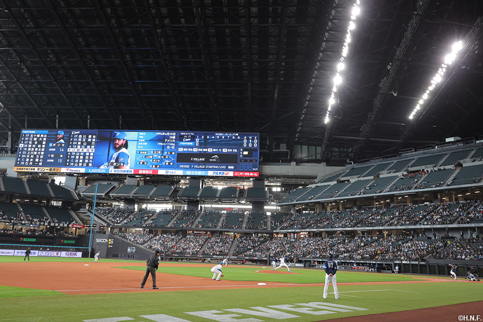 初の対外試合を迎えたエスコンフィールドHOKKAIDO