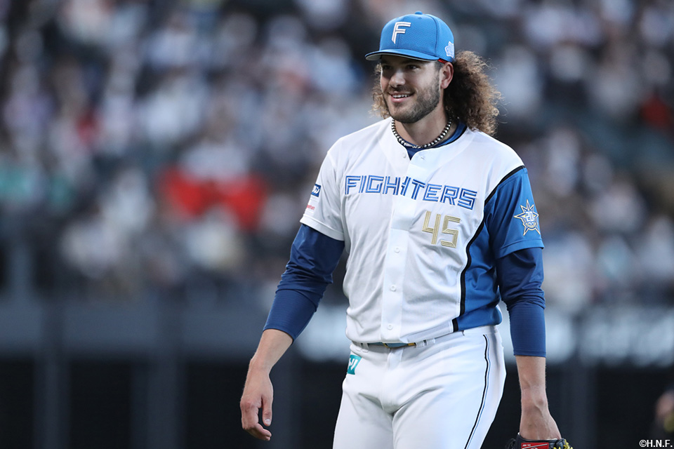 先発のポンセ投手02