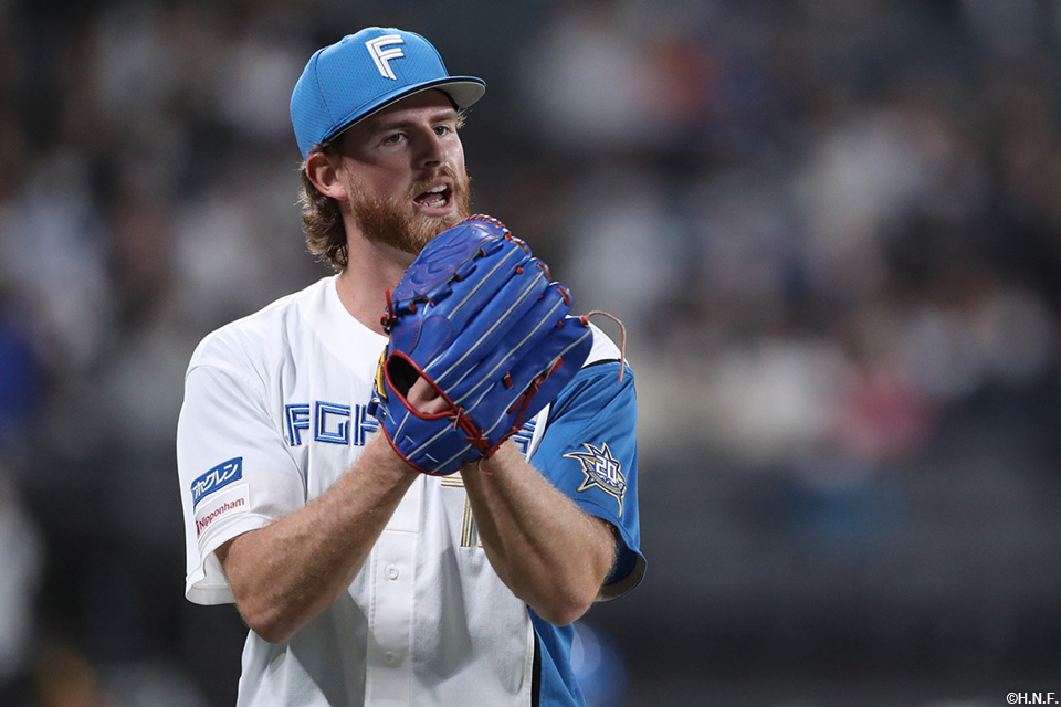 8回、三番手のメネズ投手02