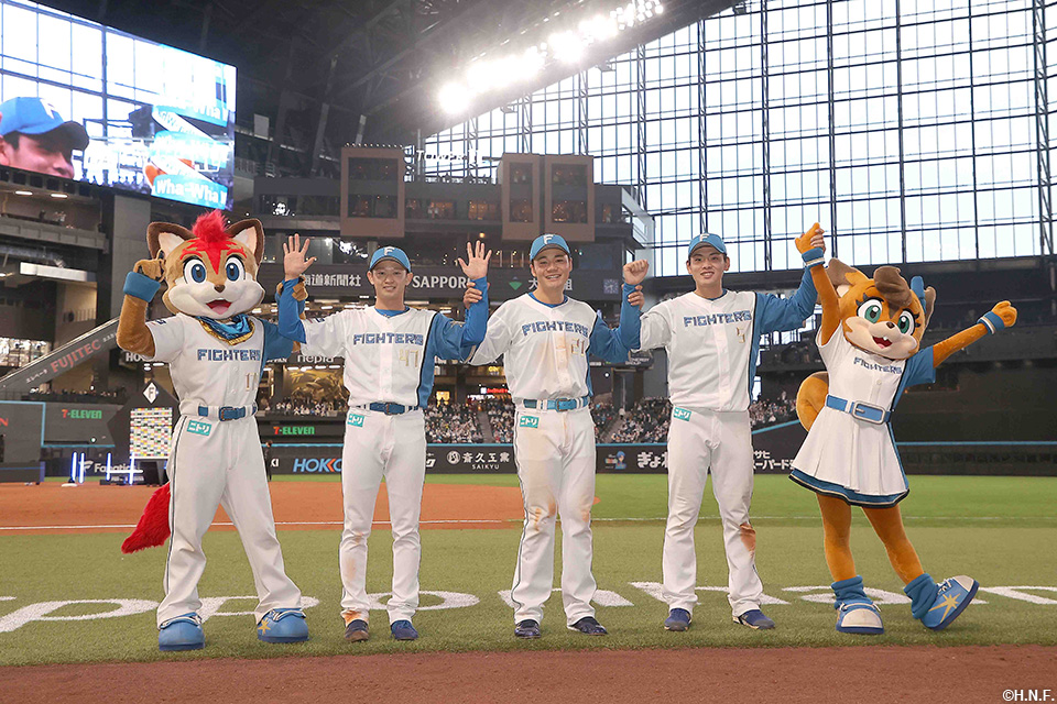 ヒーローの3選手01