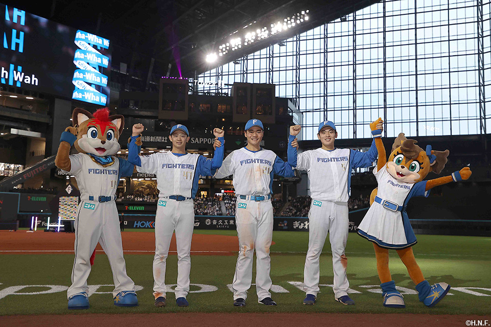 ヒーローの3選手02