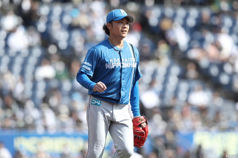 先発の伊藤投手02