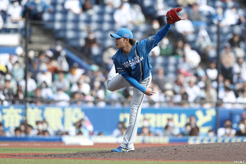 先発の伊藤投手03