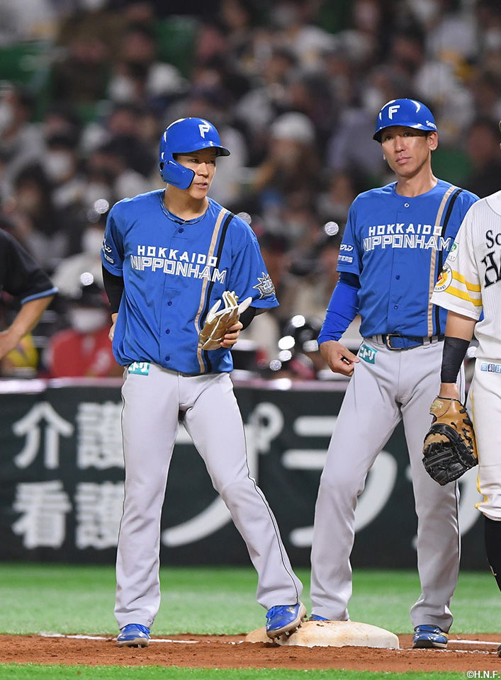 7回表、ライトへヒットを放った矢澤選手