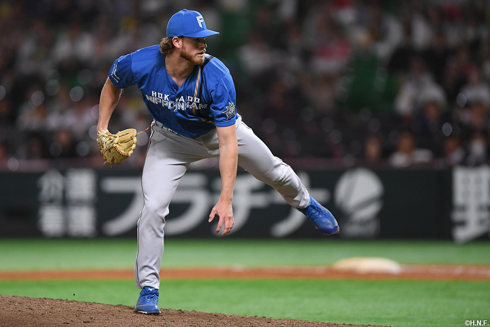 7回、二番手のメネズ投手