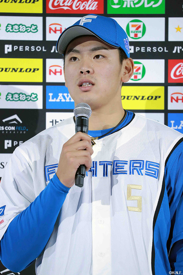 ヒーローの野村選手01