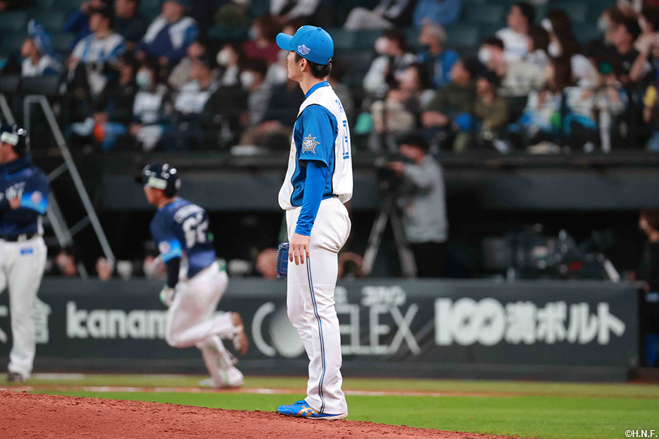 9回、四番手の玉井投手02