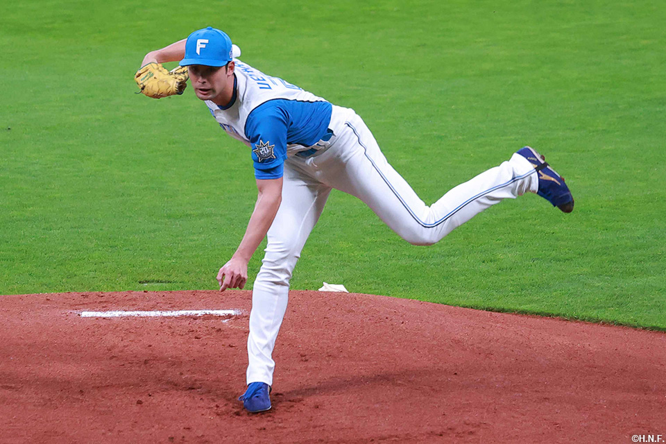 先発の上原投手01