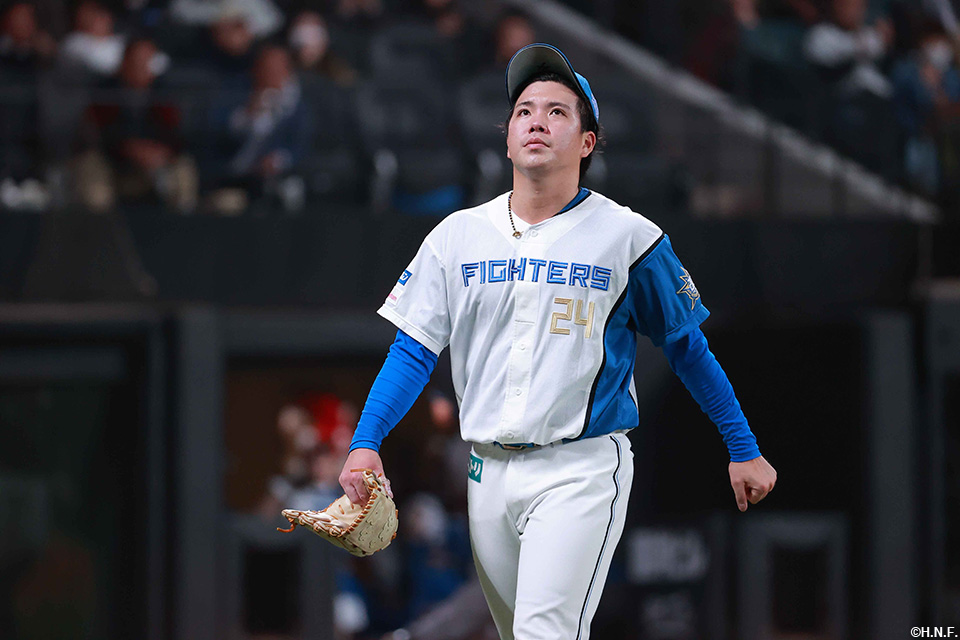 6回表を投げ終えた金村投手