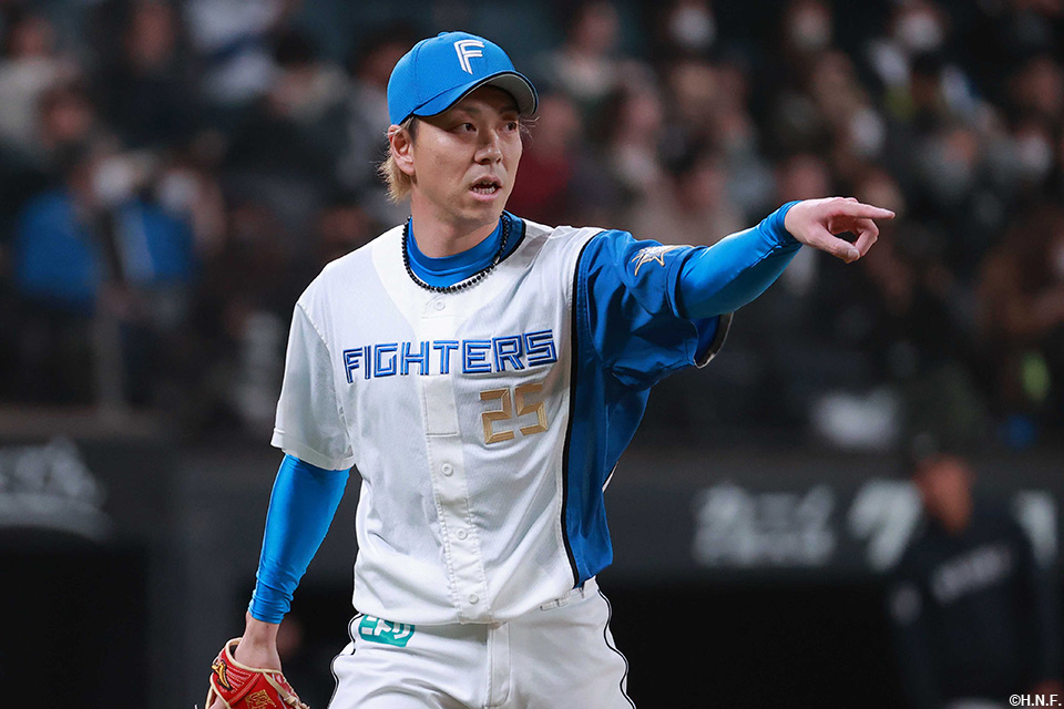 8回、三番手の宮西投手02