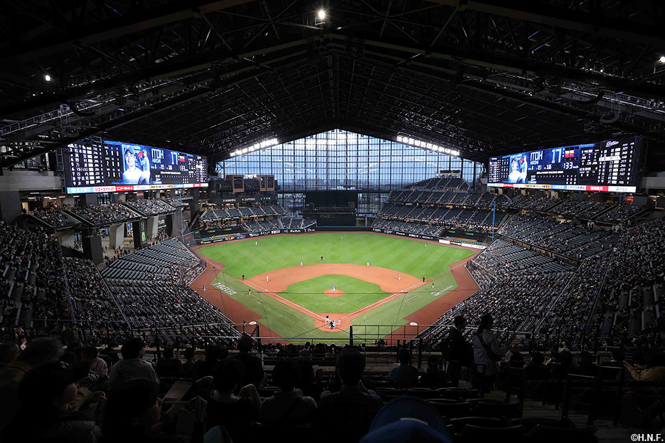 エスコンフィールド