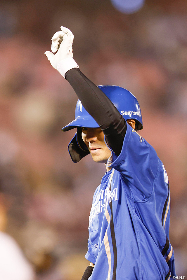 5回表、適時打を放つ上川畑選手02