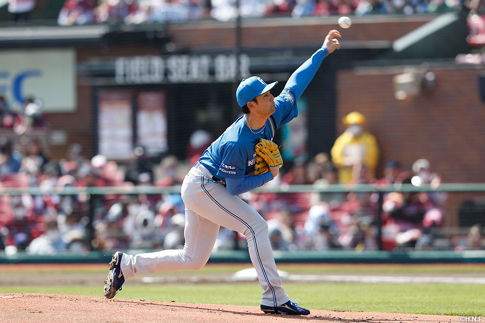 先発の上原投手01