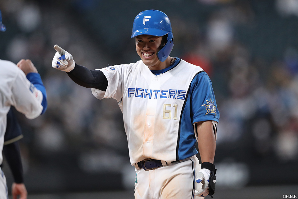 6回裏、レフトへヒットを放った今川選手