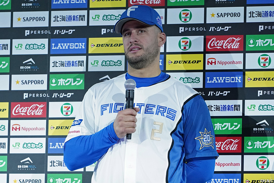 ヒーローのマルティネス選手