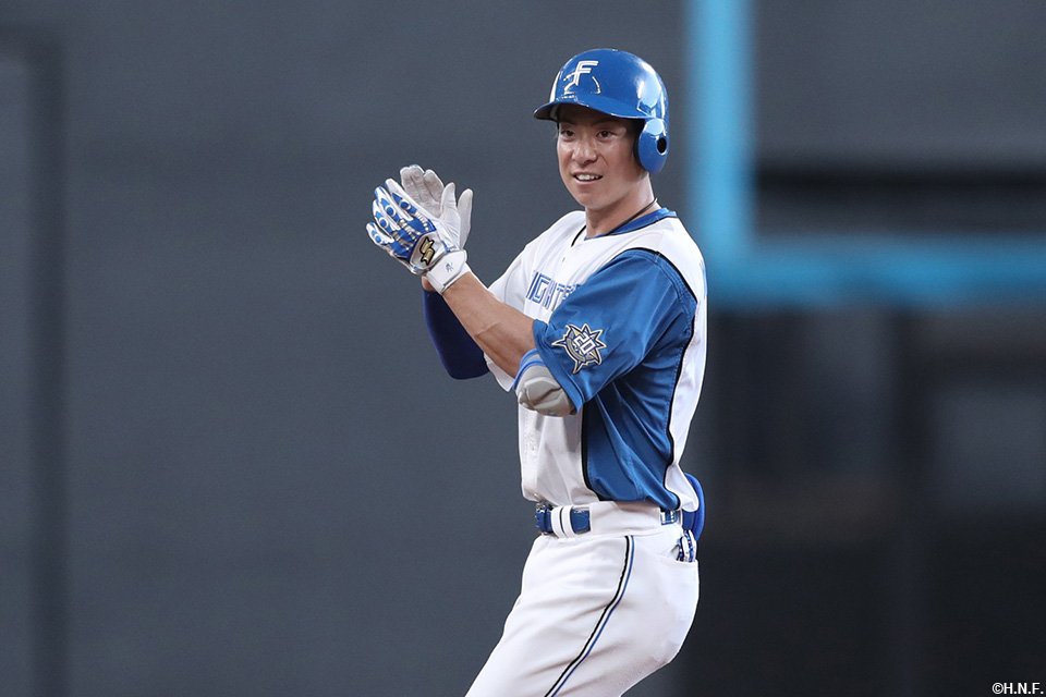 5回裏、適時打を放った松本剛選手