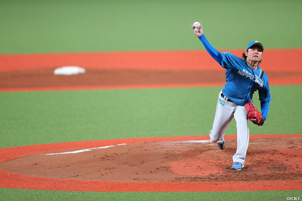 先発の伊藤投手01