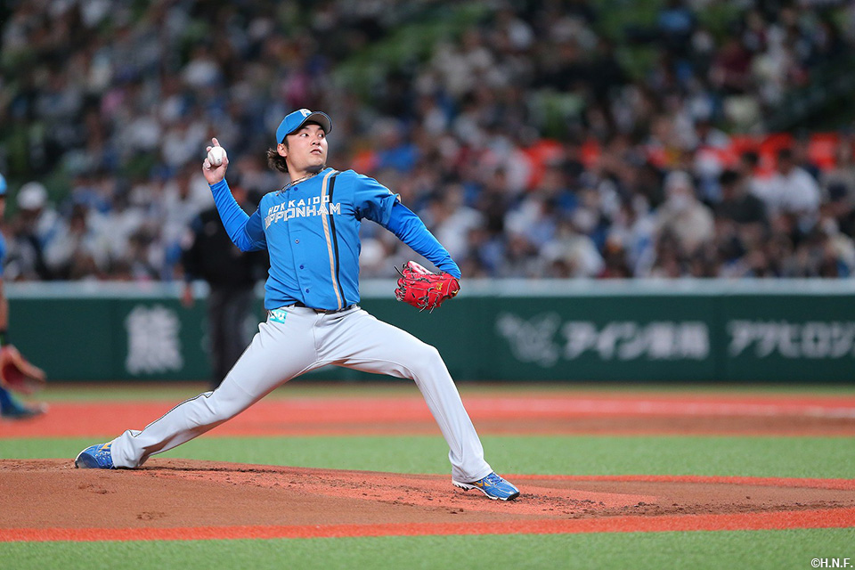 先発の伊藤投手02