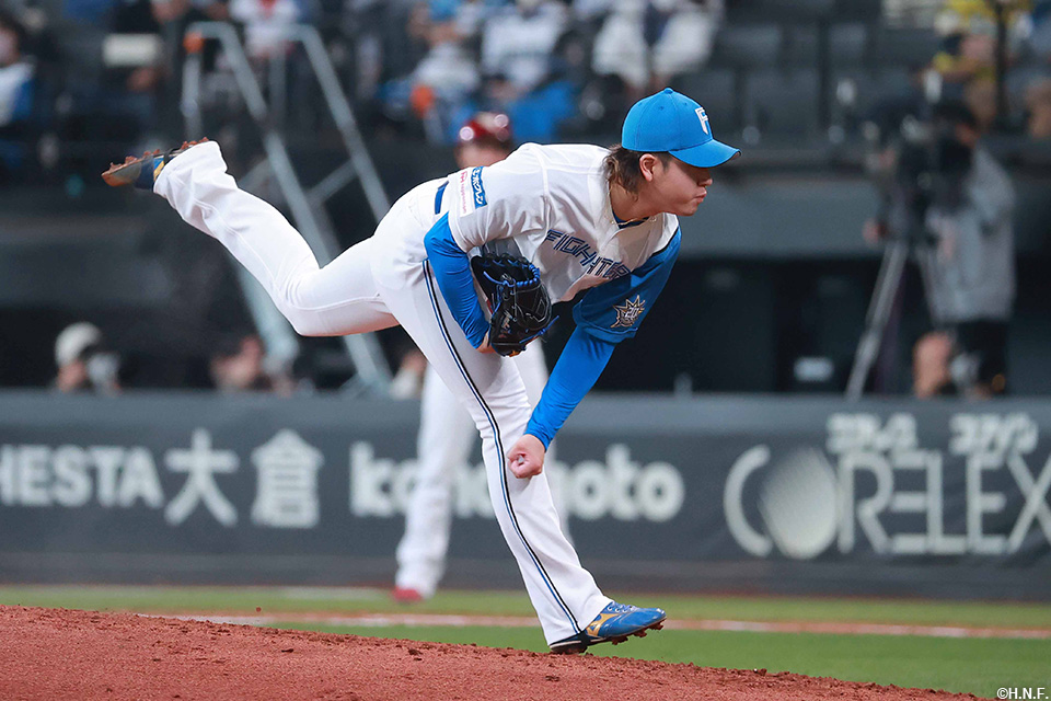 9回、三番手の堀投手