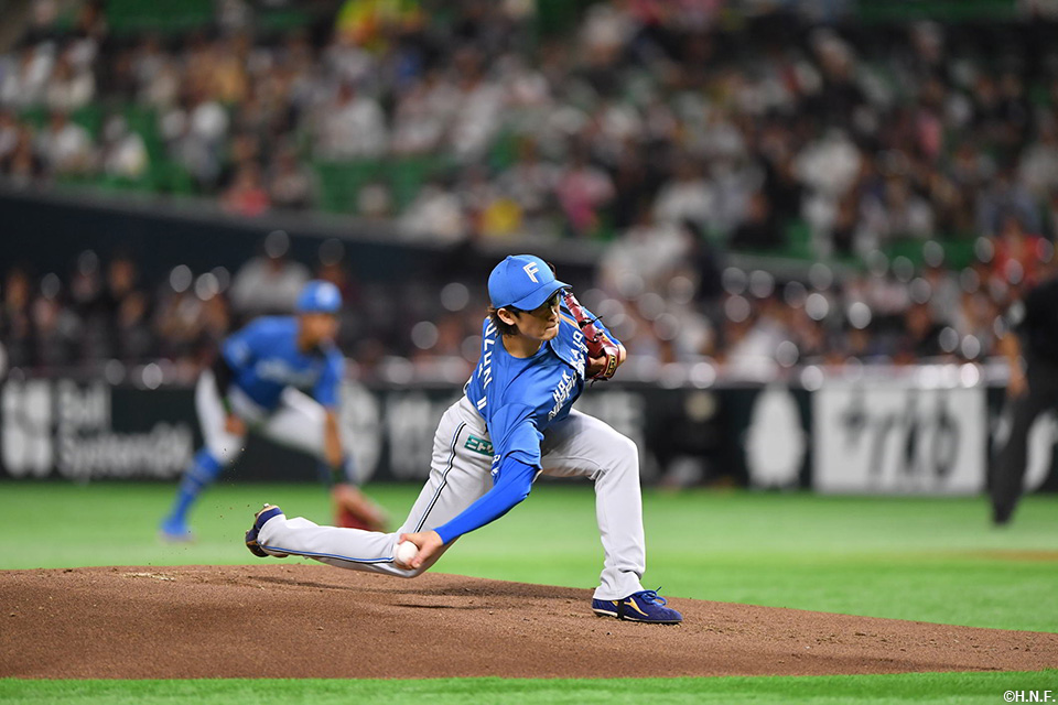 先発の鈴木投手