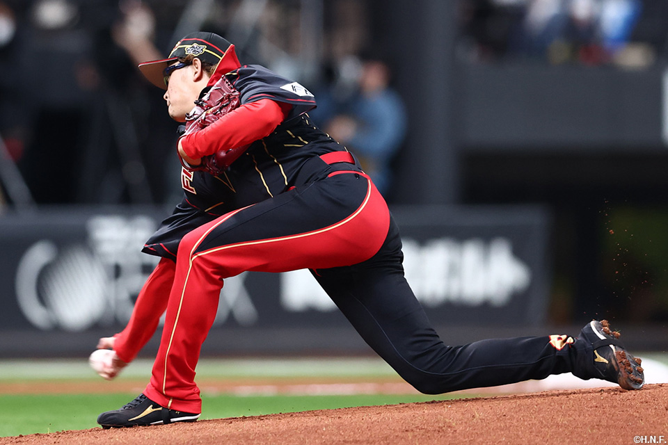 先発の鈴木投手