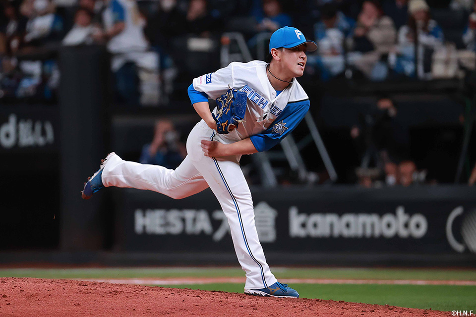 6回、三番手の河野投手