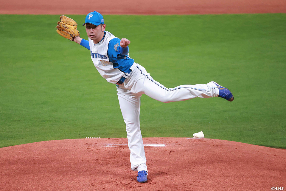 先発の加藤貴投手02