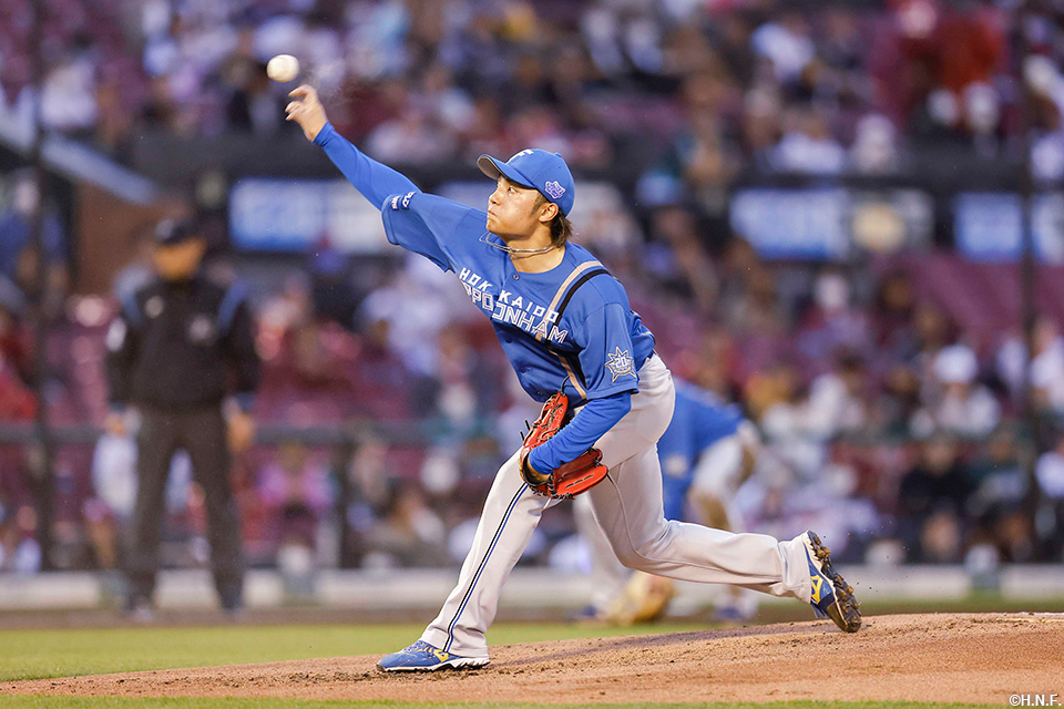 先発の伊藤投手01