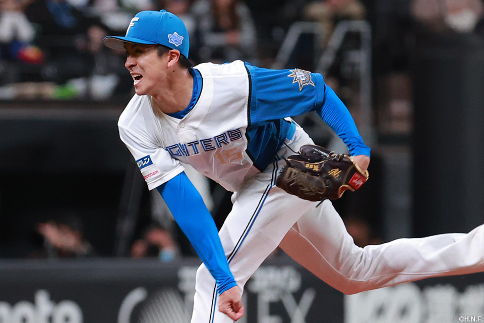 8回表を抑えた上沢投手01