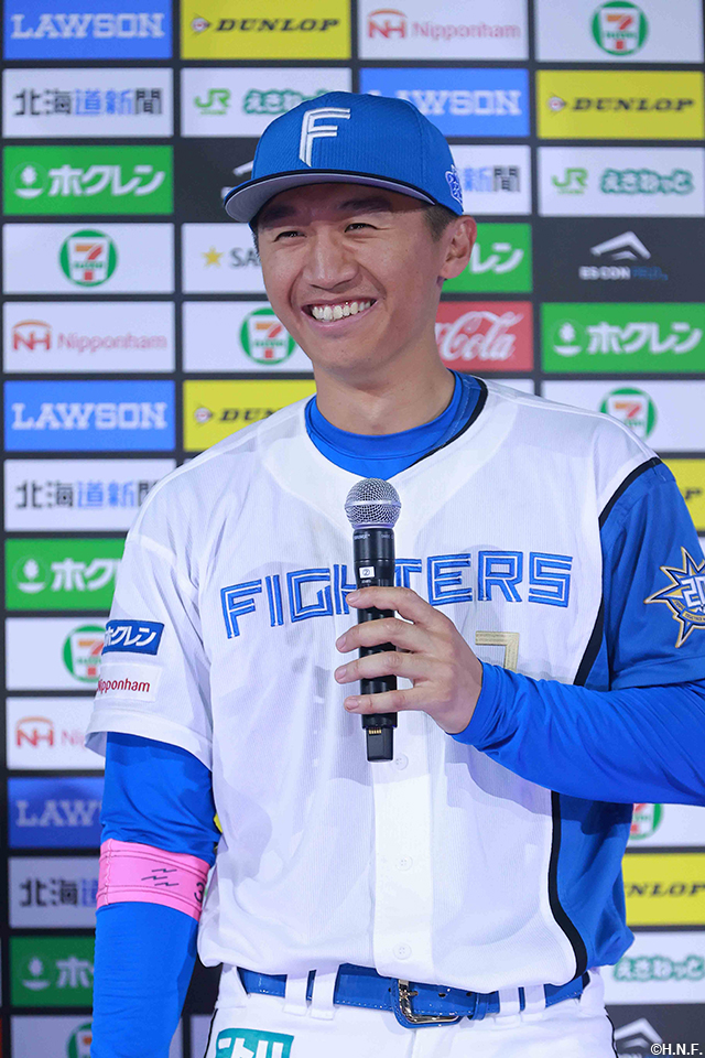 ヒーローの加藤豪選手01