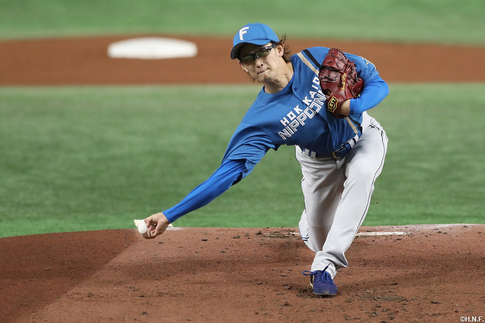 先発の鈴木投手