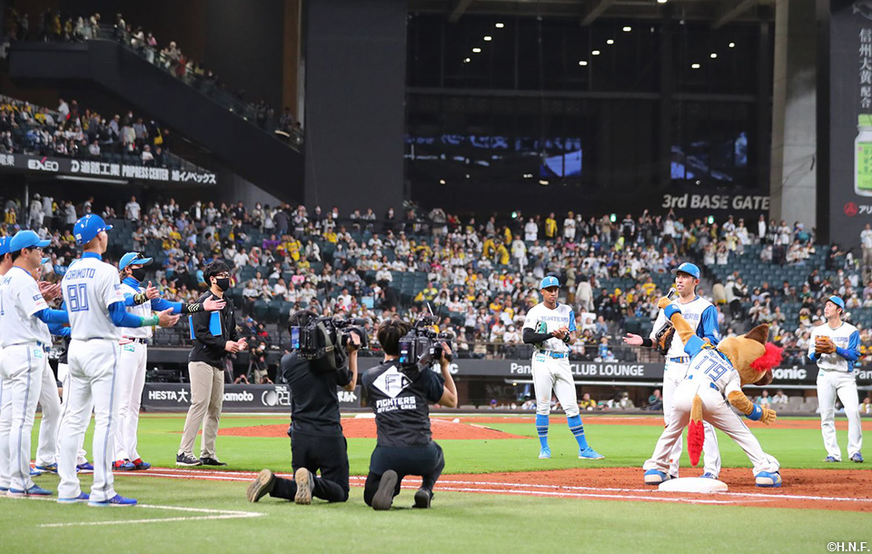 江越選手による一丁締め