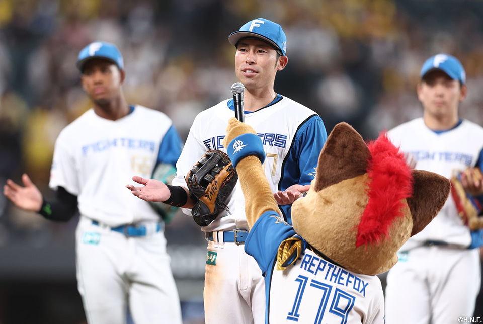 江越選手による一丁締め