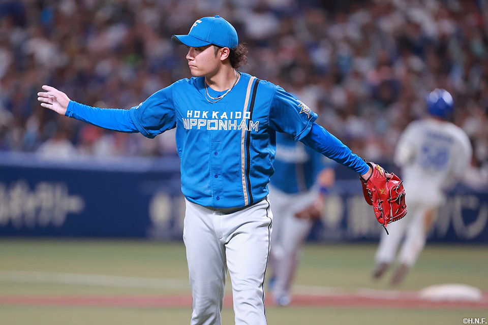 6回裏を抑えた伊藤投手01