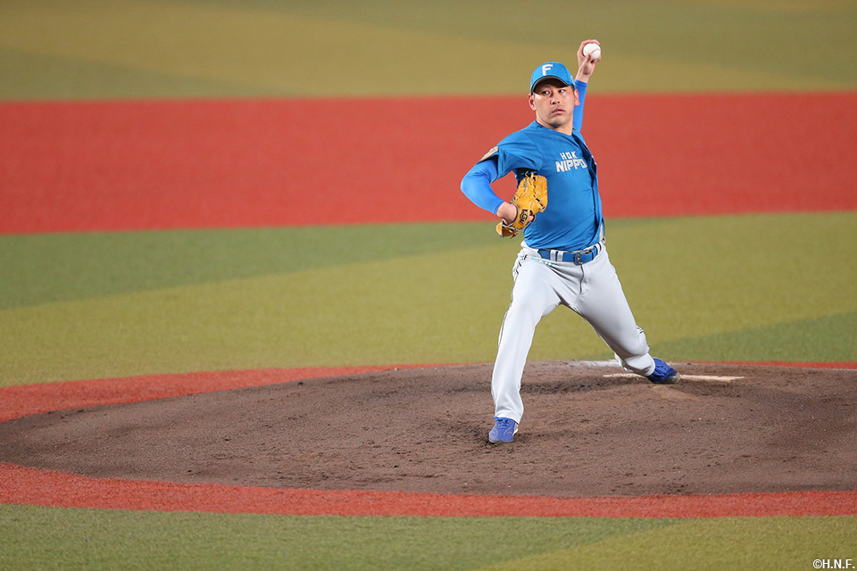 先発の加藤貴投手02