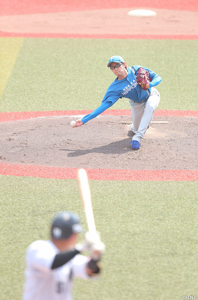 先発の鈴木投手02