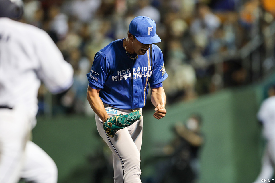 6回裏を抑えた上原投手