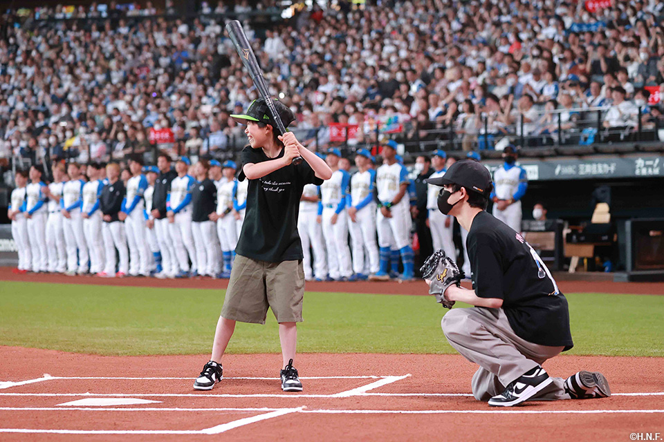 金子千尋投手引退セレモニー15