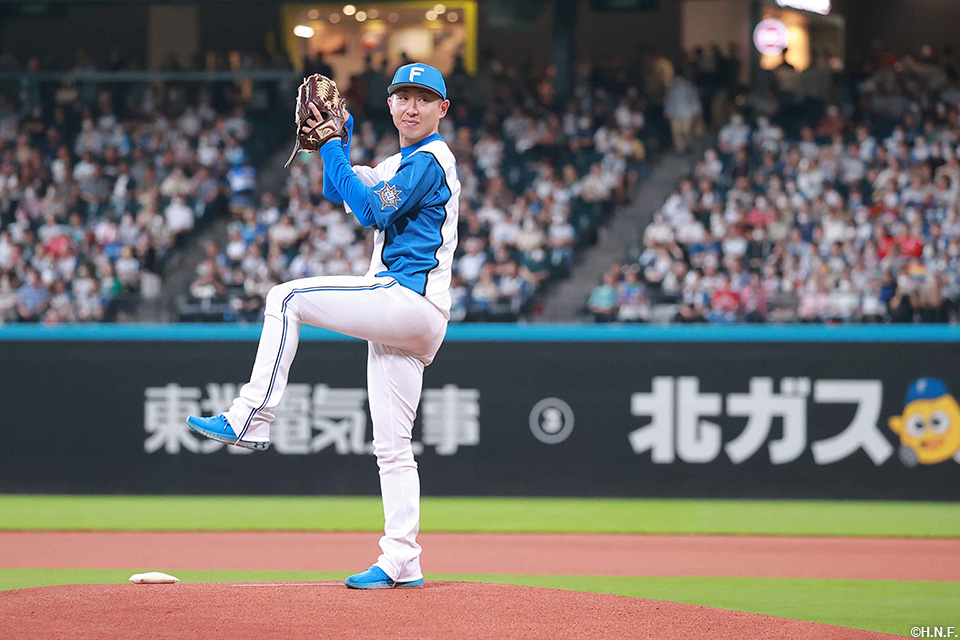 金子千尋投手引退セレモニー16